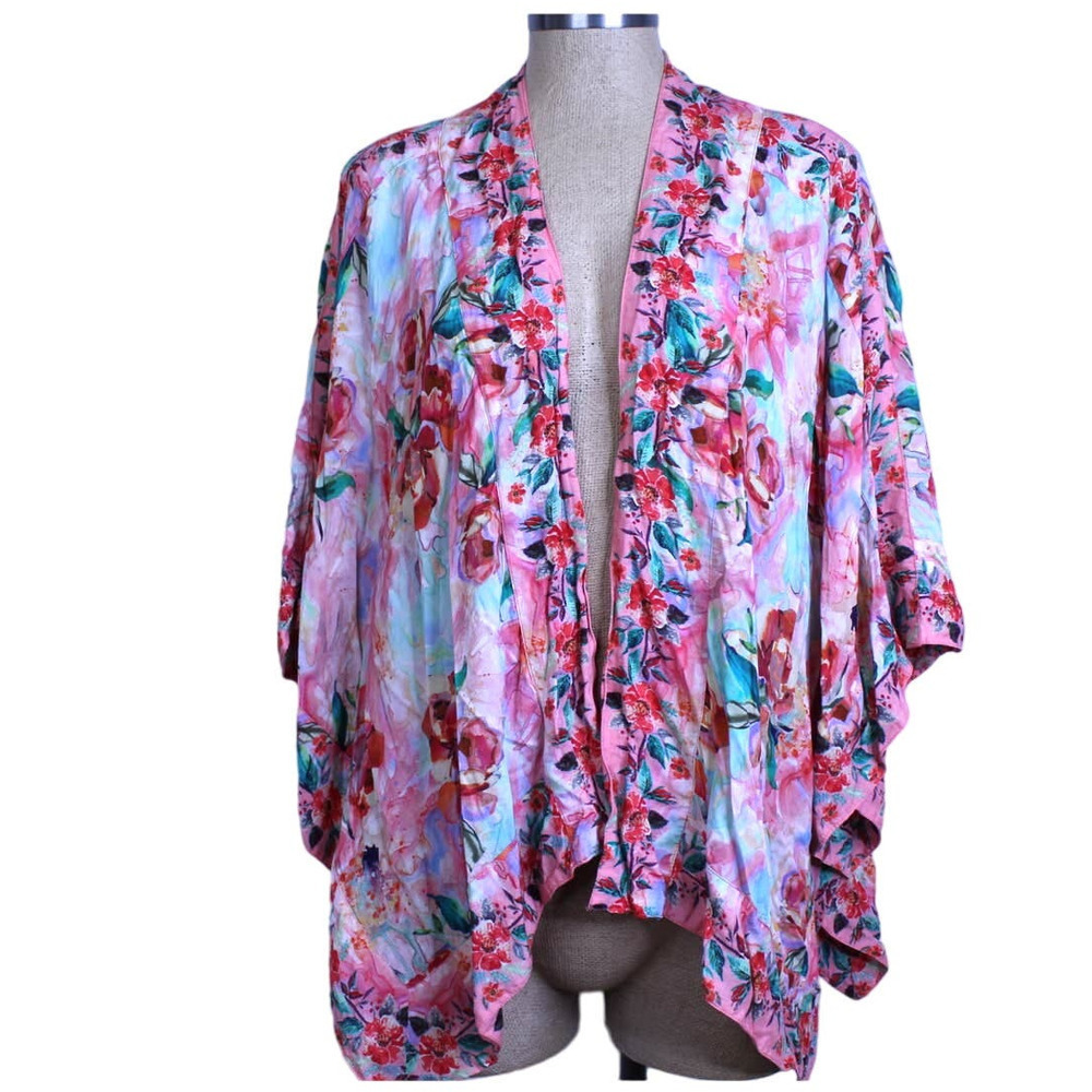 Tolani Floral OSFA Kimono Jacket‎